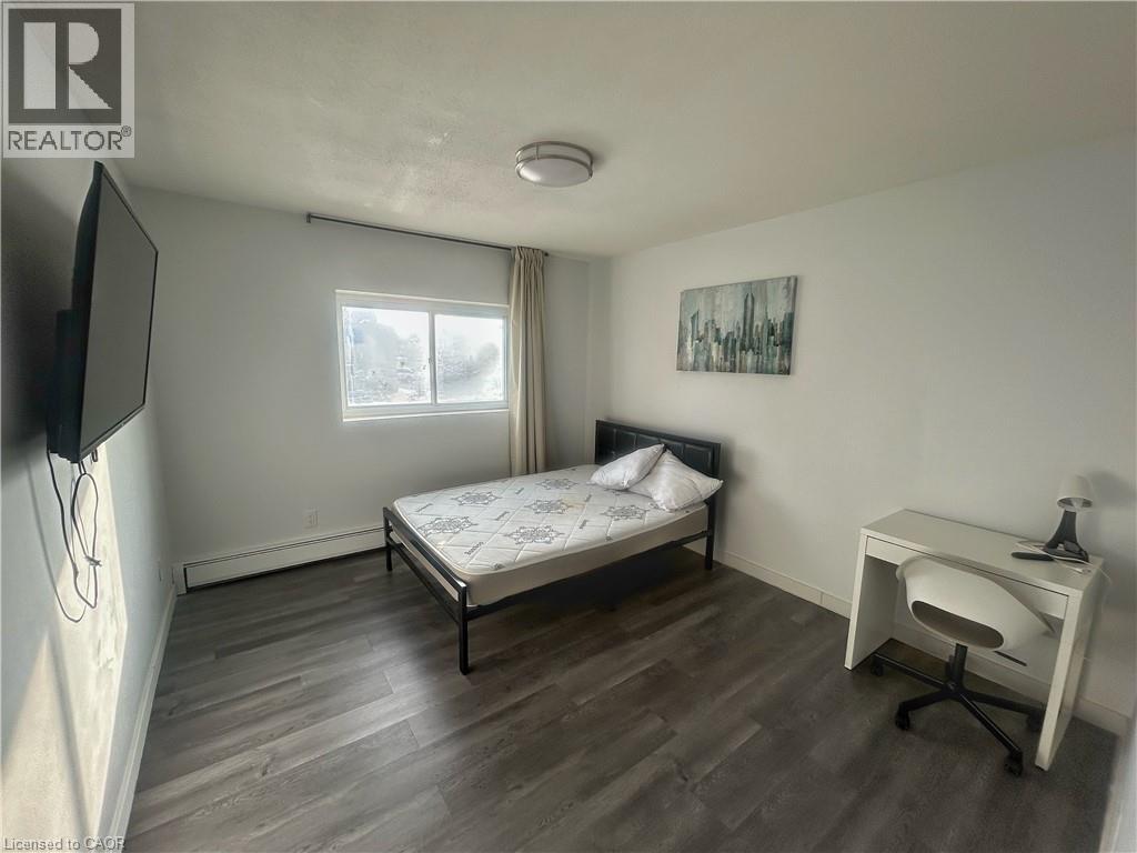 303 N KING Street N Unit# 5, Waterloo, Ontario, N2J2Z1 — Photo 3