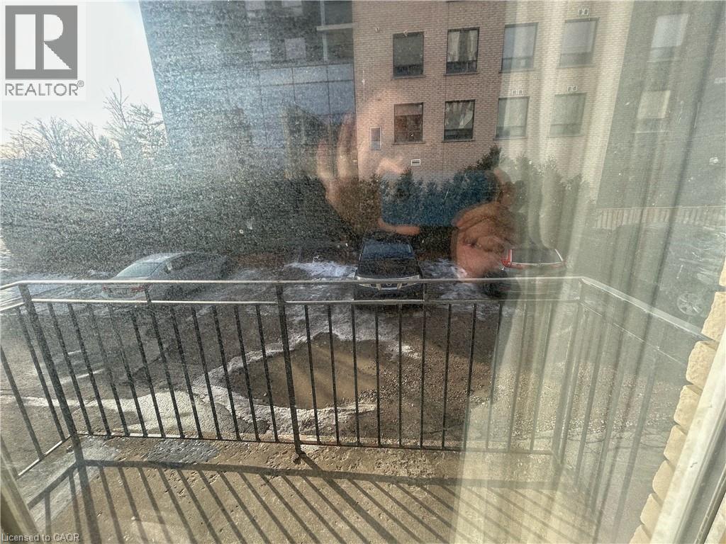 303 N KING Street N Unit# 5, Waterloo, Ontario, N2J2Z1 — Photo 6