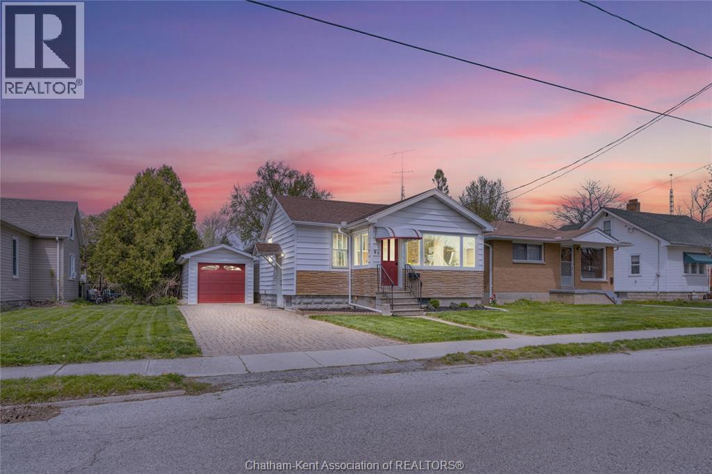 65 WILSON AVENUE, Chatham, Ontario, N7L1K8 — Photo 2