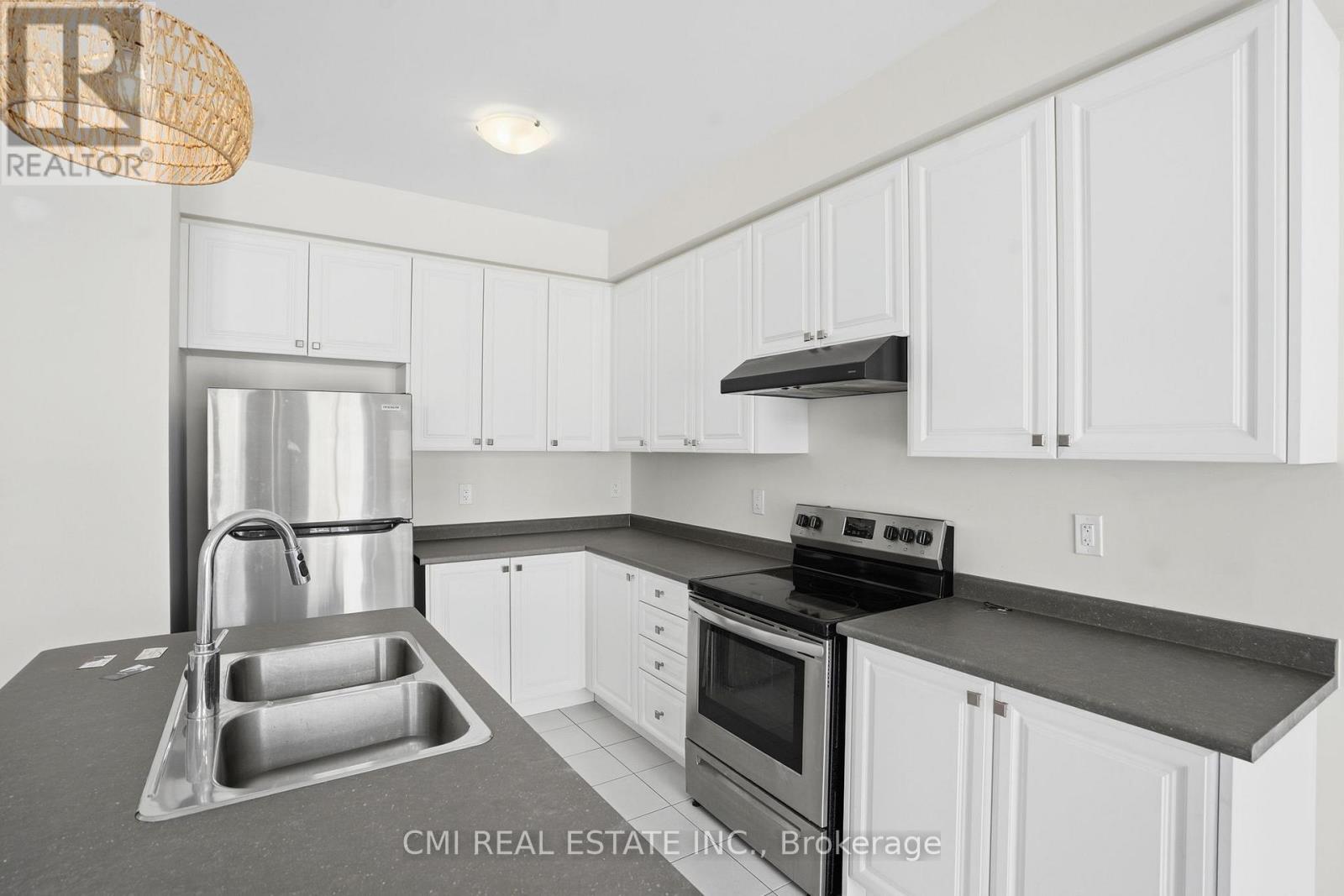 49 SUGAR MAY AVENUE, Thorold (Rolling Meadows), Ontario, L2V0L3 — Photo 12