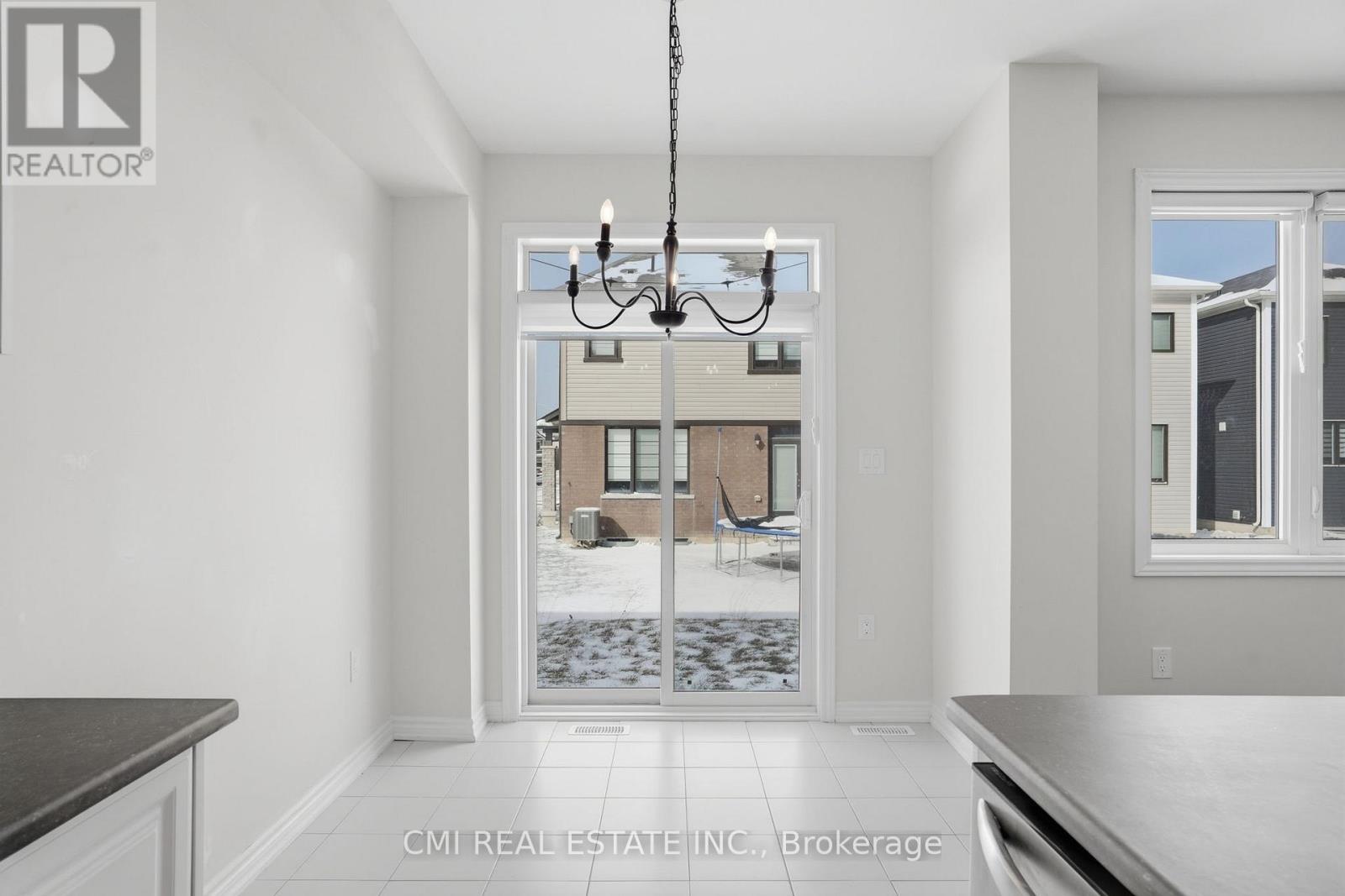 49 SUGAR MAY AVENUE, Thorold (Rolling Meadows), Ontario, L2V0L3 — Photo 6