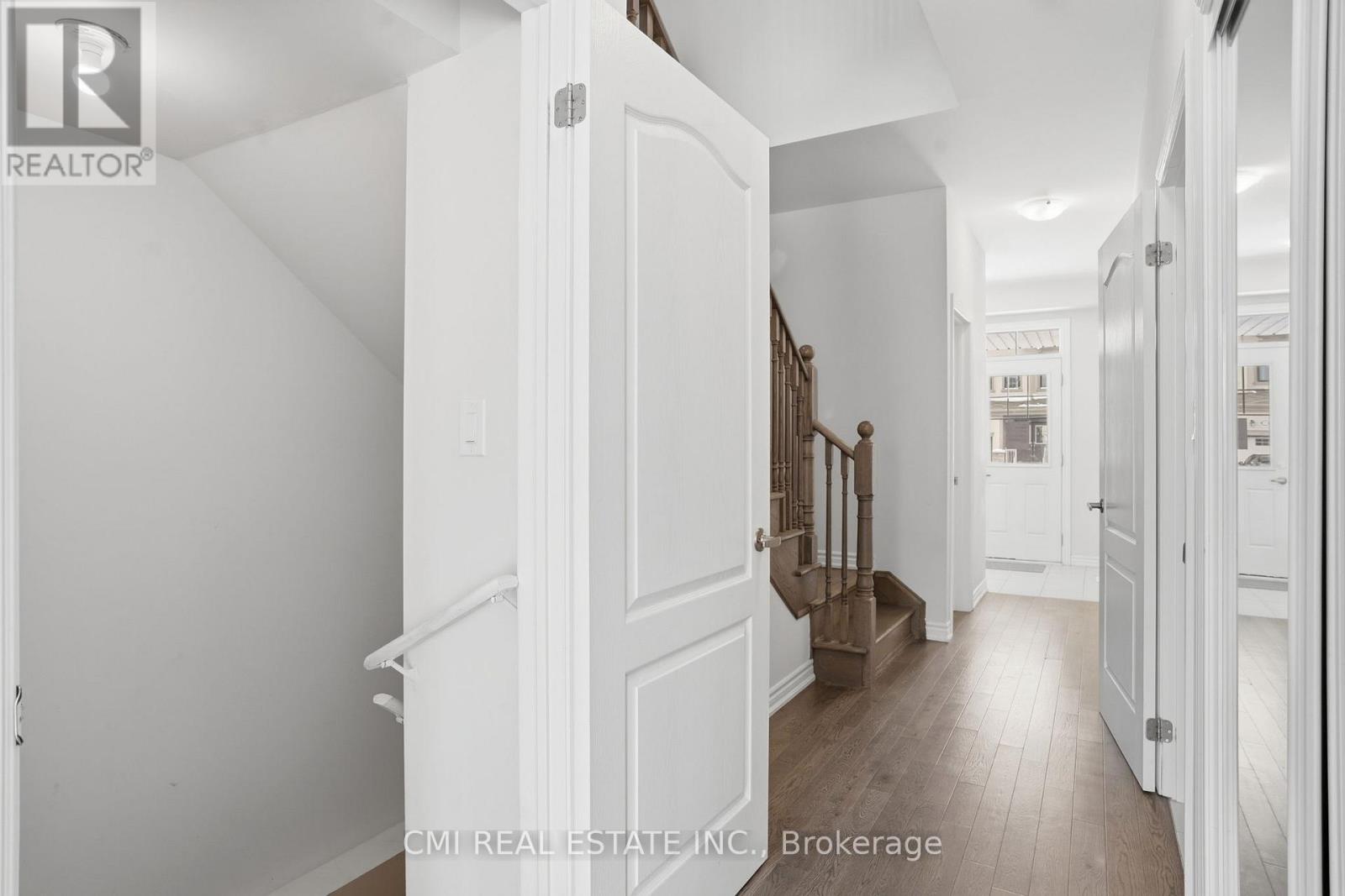 49 SUGAR MAY AVENUE, Thorold (Rolling Meadows), Ontario, L2V0L3 — Photo 9