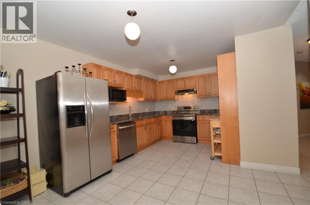 1132 HARROGATE Drive, Ancaster, Ontario, L9K1N1 — Photo 11