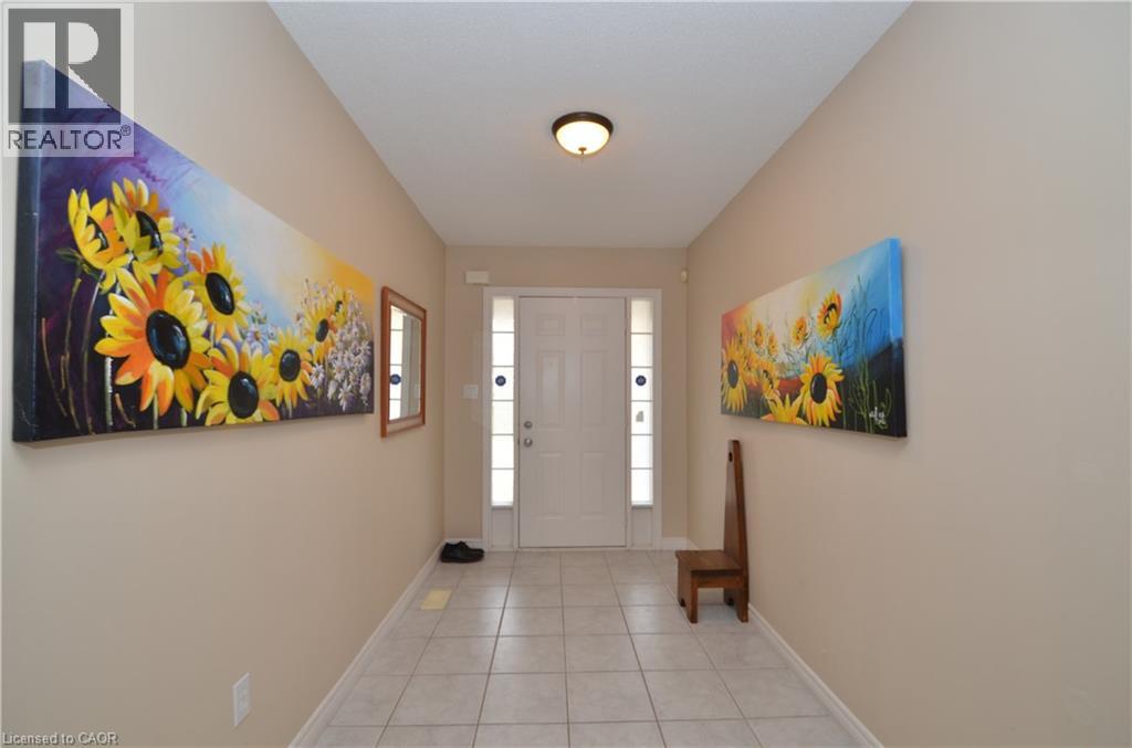 1132 HARROGATE Drive, Ancaster, Ontario, L9K1N1 — Photo 4