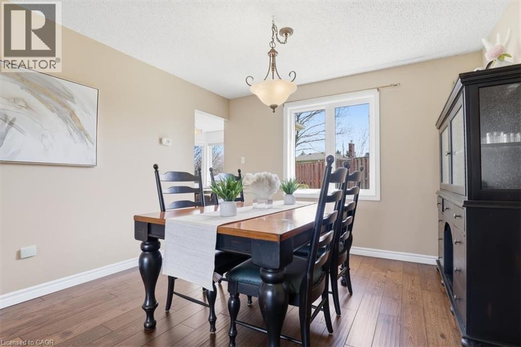 113 GLENECHO Court, Waterloo, Ontario, N2K2R3 — Photo 12