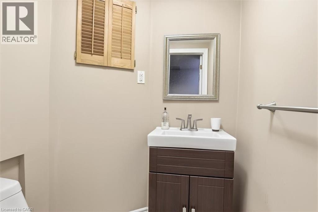 113 GLENECHO Court, Waterloo, Ontario, N2K2R3 — Photo 37