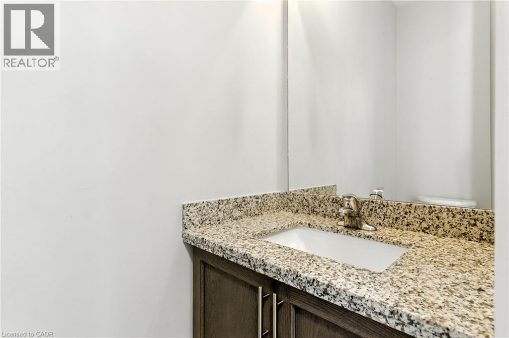 43 RIESLING Court, Hamilton, Ontario, L8G0B4 — Photo 15