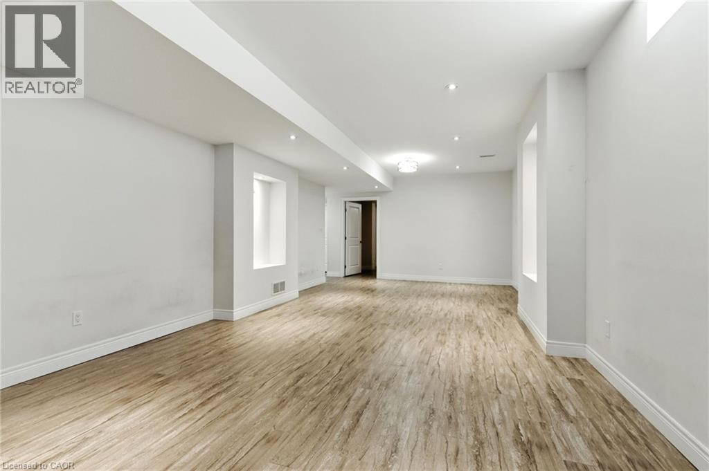 43 RIESLING Court, Hamilton, Ontario, L8G0B4 — Photo 35