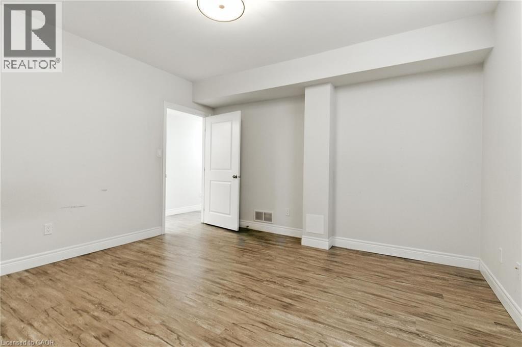 43 RIESLING Court, Hamilton, Ontario, L8G0B4 — Photo 38