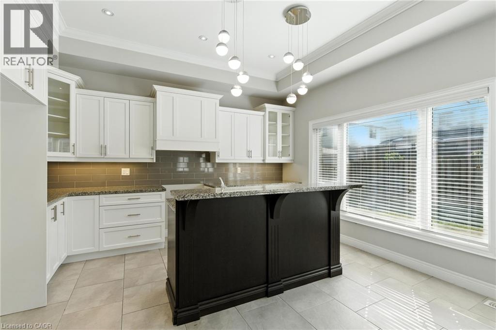 43 RIESLING Court, Hamilton, Ontario, L8G0B4 — Photo 9