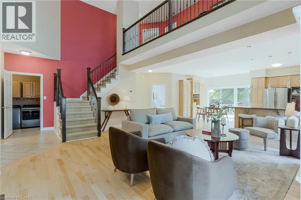 227 CHESTNUT HILL Crescent, Kitchener, Ontario, N2P2X3 — Photo 10