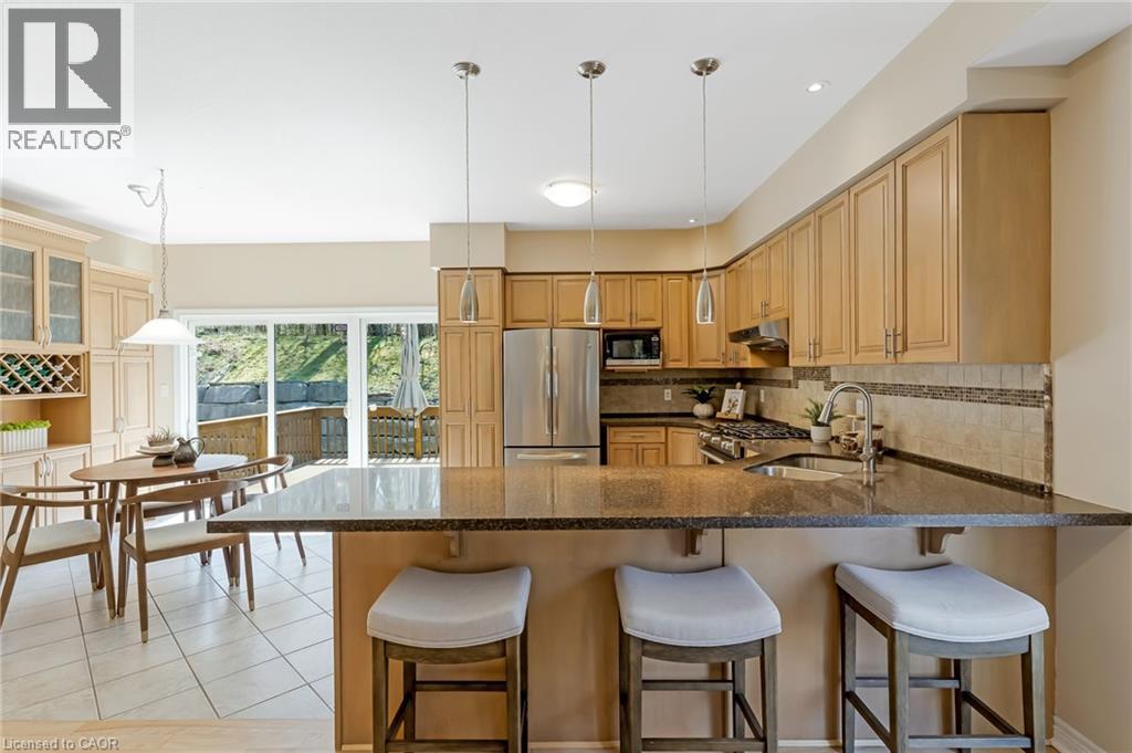 227 CHESTNUT HILL Crescent, Kitchener, Ontario, N2P2X3 — Photo 14