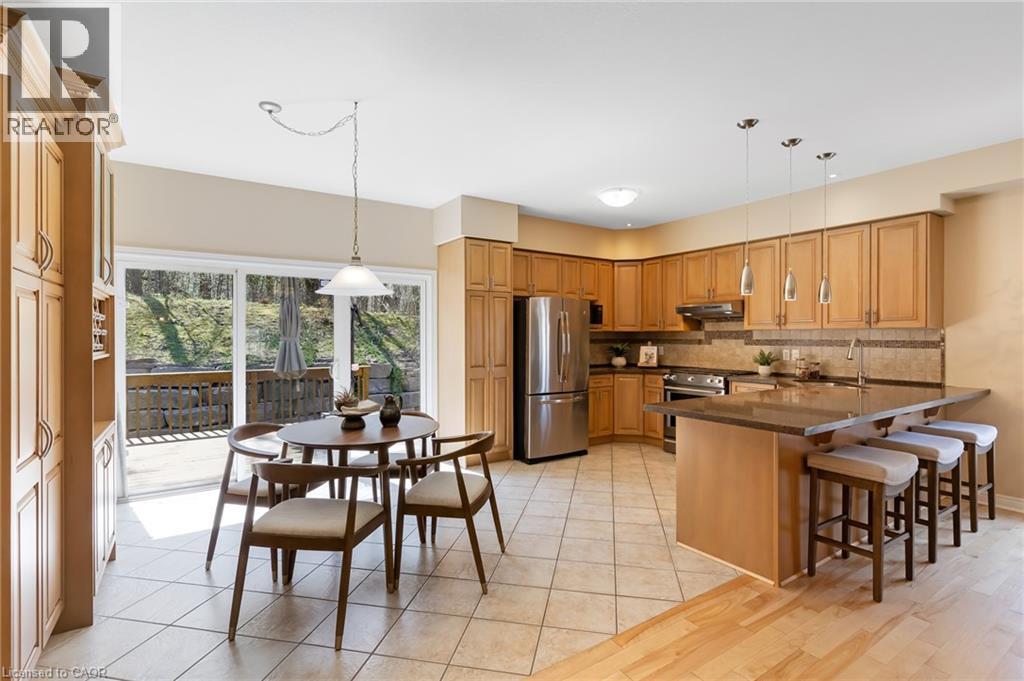 227 CHESTNUT HILL Crescent, Kitchener, Ontario, N2P2X3 — Photo 23