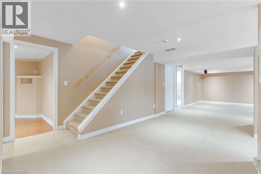 227 CHESTNUT HILL Crescent, Kitchener, Ontario, N2P2X3 — Photo 31