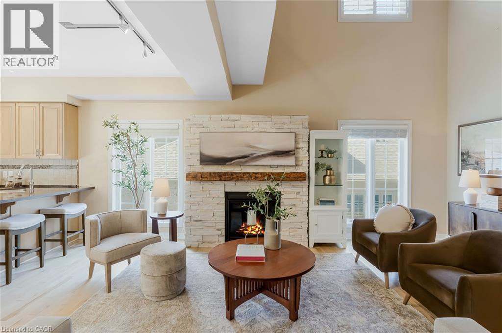 227 CHESTNUT HILL Crescent, Kitchener, Ontario, N2P2X3 — Photo 4