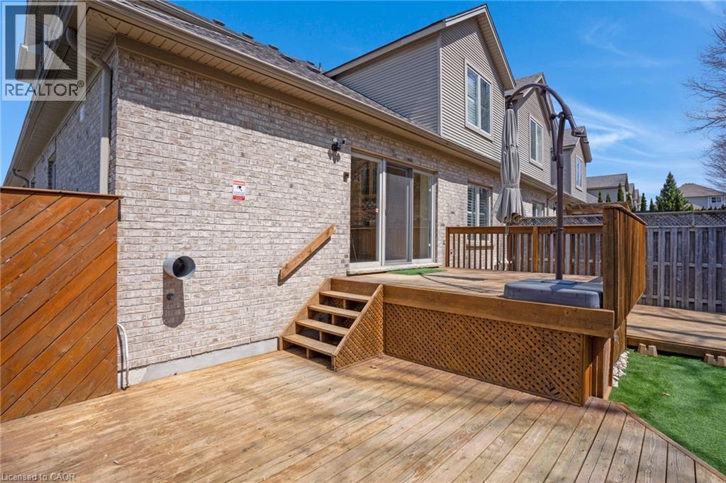 227 CHESTNUT HILL Crescent, Kitchener, Ontario, N2P2X3 — Photo 40