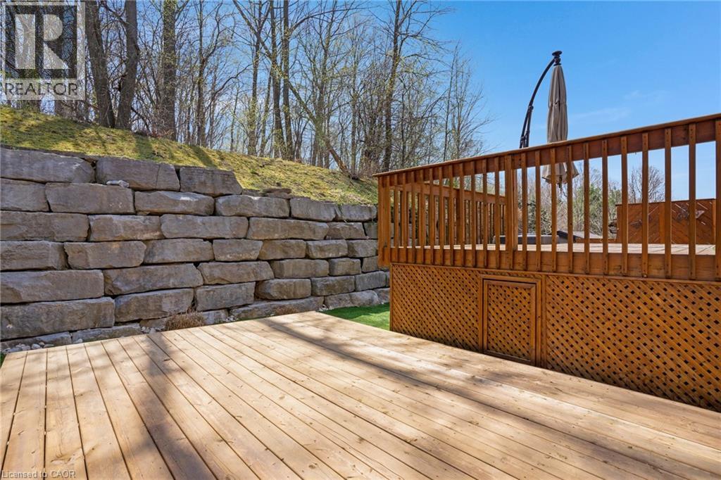 227 CHESTNUT HILL Crescent, Kitchener, Ontario, N2P2X3 — Photo 43