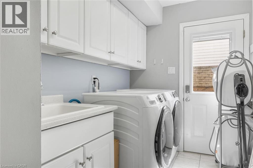 2474 CAVENDISH Drive, Burlington, Ontario, L7P3T8 — Photo 11