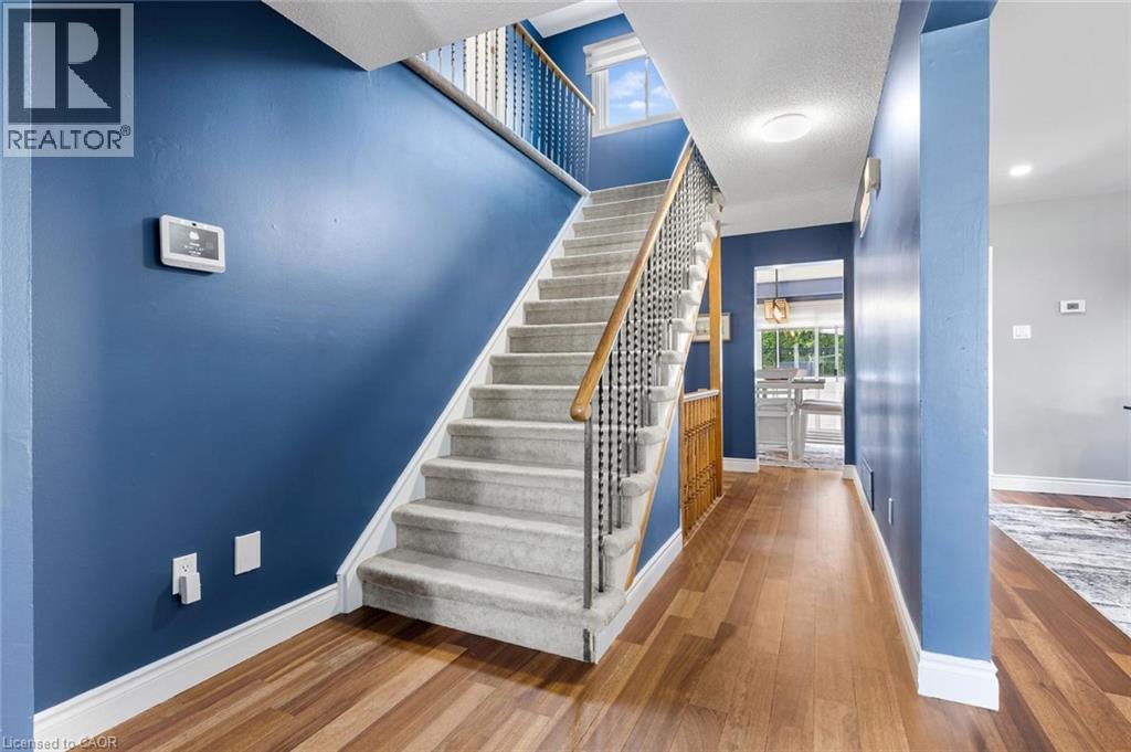 2474 CAVENDISH Drive, Burlington, Ontario, L7P3T8 — Photo 6