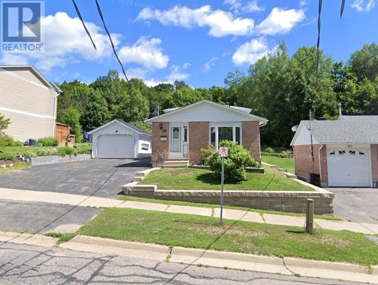 38 Ottawa Ave, Elliot Lake, Ontario, P5A2P1 — Photo 42