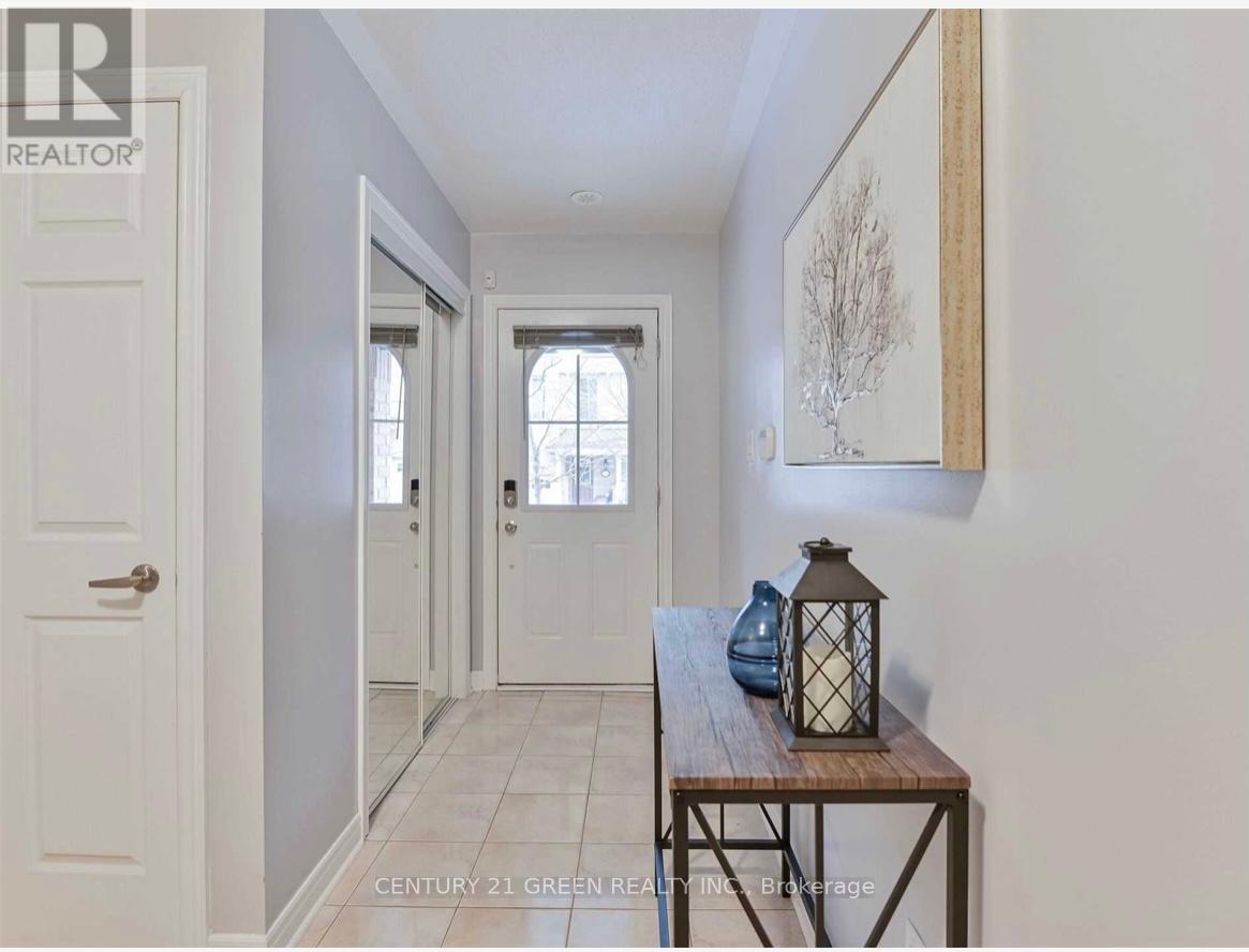 41 CEDAR LAKE CRESCENT, Brampton (Bram West), Ontario, L6Y0P9 — Photo 2