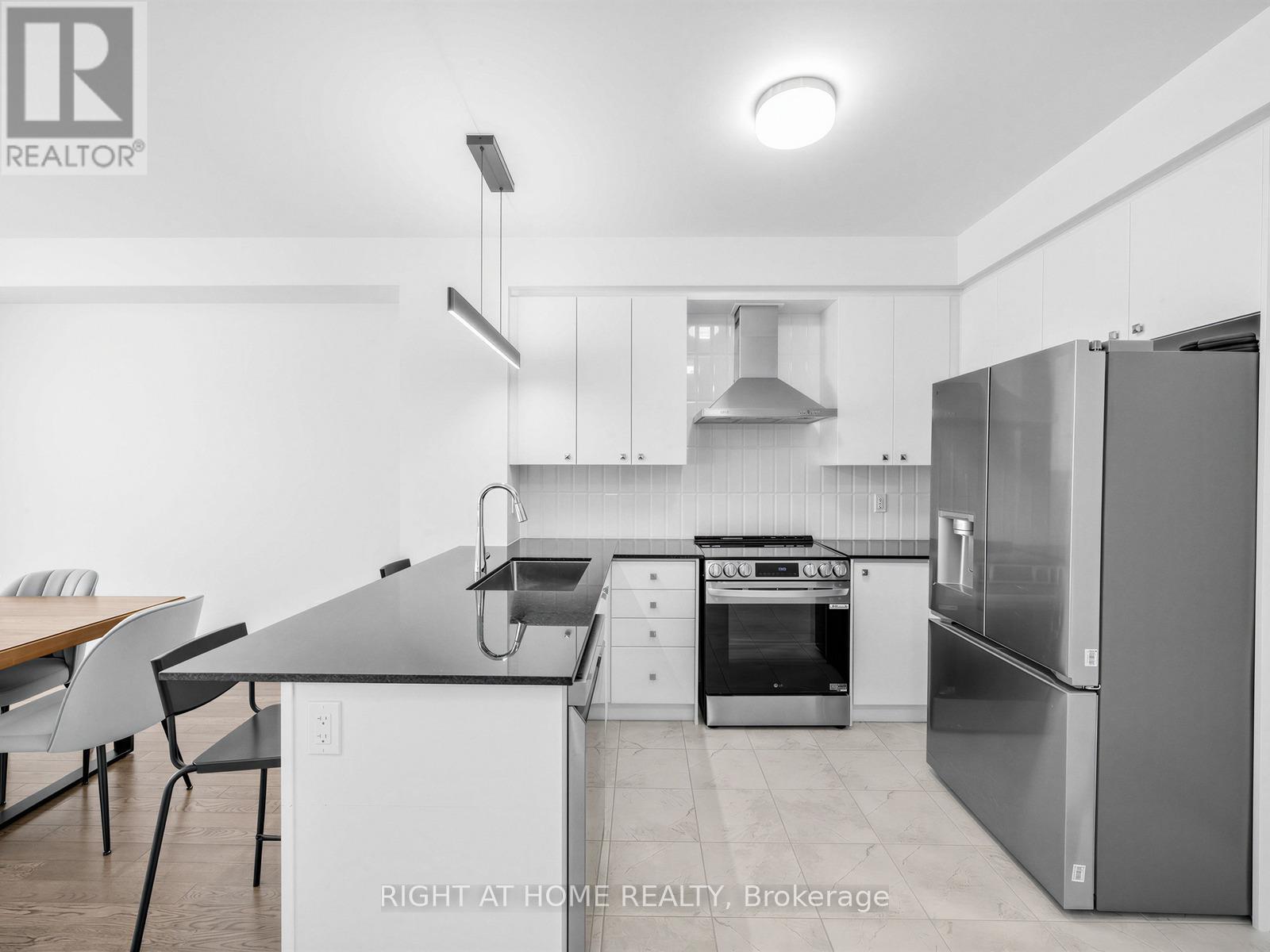 96 COOLHURST AVENUE, Brampton (Northwest Brampton), Ontario, L7A5L9 — Photo 5