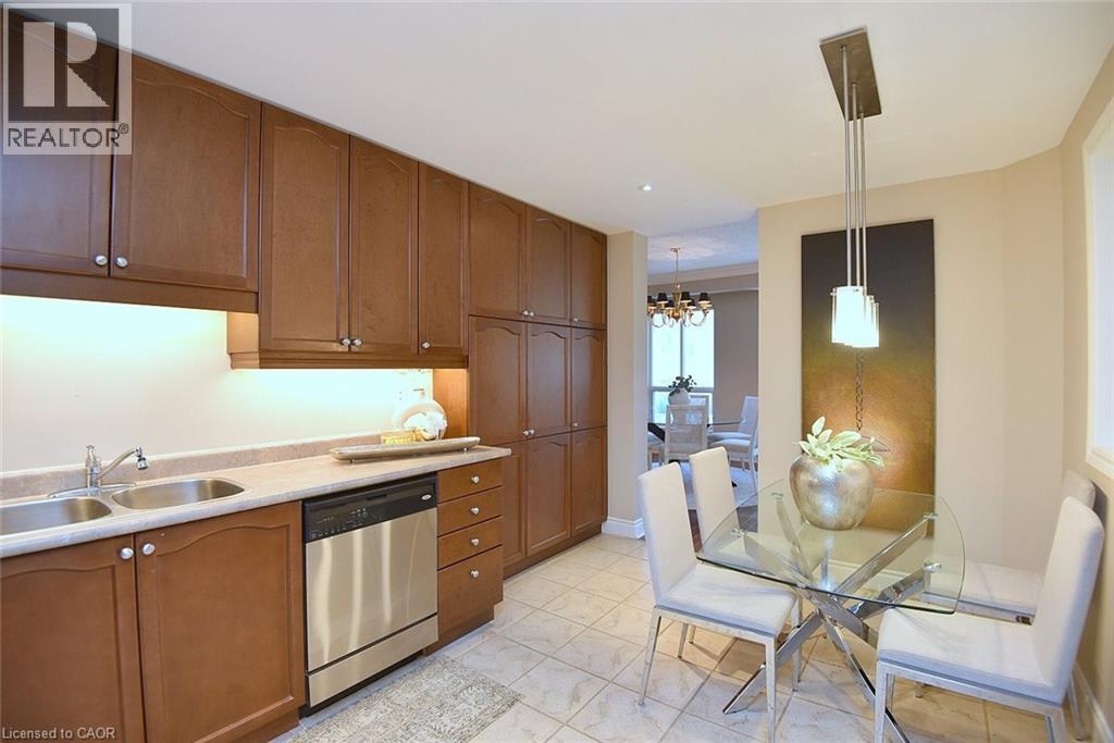 3000 CREEKSIDE Drive Unit# 501, Dundas, Ontario, L9H7S8 — Photo 16