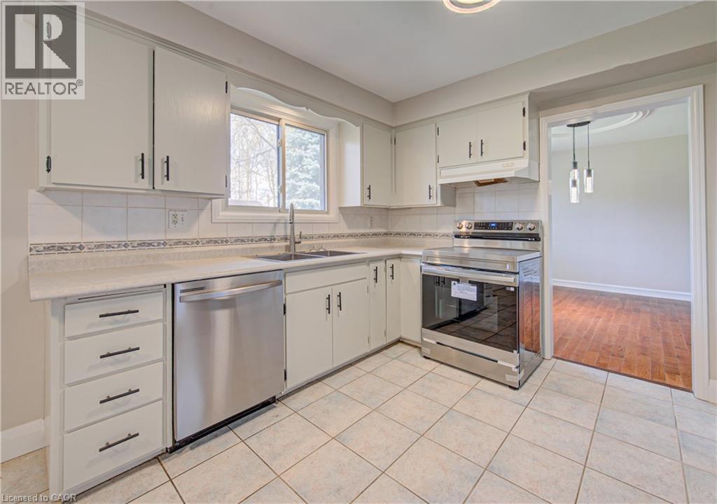 144 SHUH Avenue, Kitchener, Ontario, N2A1H6 — Photo 12