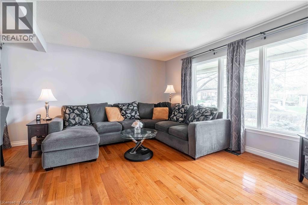 519 BRIGADOON Drive, Hamilton, Ontario, L9C6C9 — Photo 5