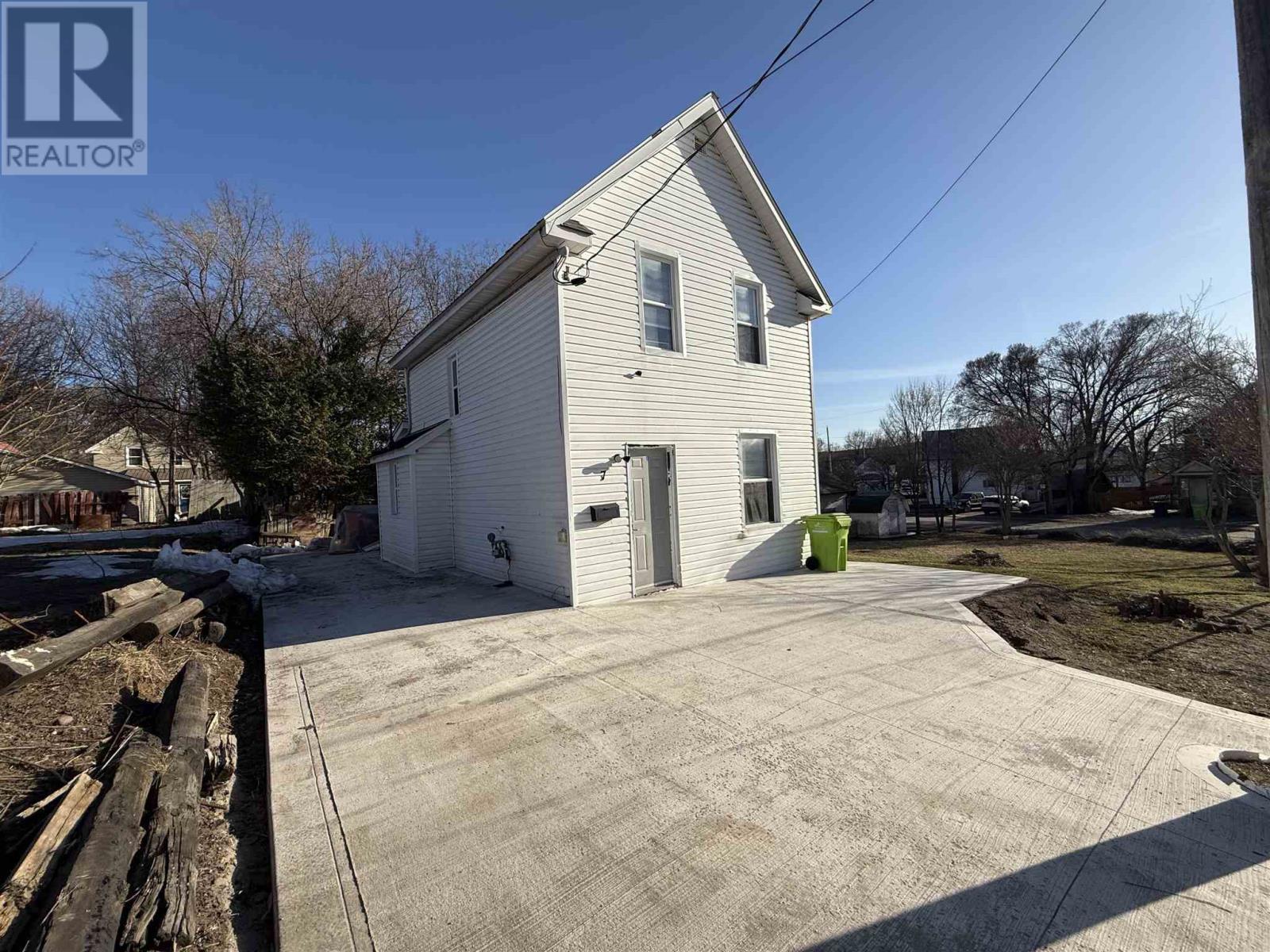 7 Hearst ST, Sault Ste. Marie, Ontario, P6B1J6 — Photo 2
