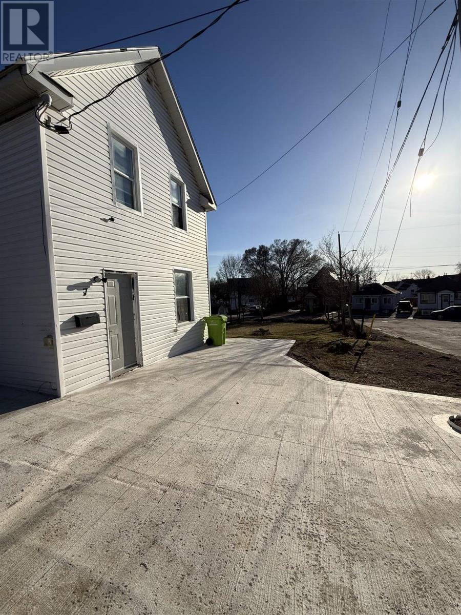 7 Hearst ST, Sault Ste. Marie, Ontario, P6B1J6 — Photo 3