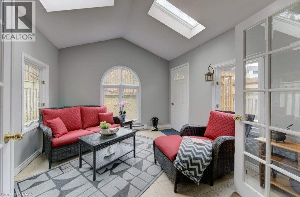 15 DEERWOOD Crescent, Kitchener, Ontario, N2N1R4 — Photo 14