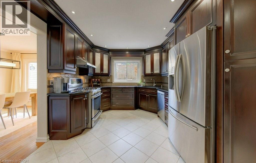 15 DEERWOOD Crescent, Kitchener, Ontario, N2N1R4 — Photo 16