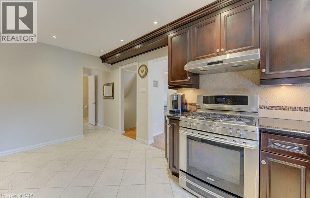 15 DEERWOOD Crescent, Kitchener, Ontario, N2N1R4 — Photo 19