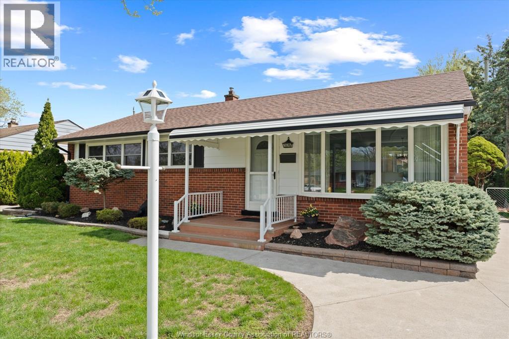 3570 ROXBOROUGH BOULEVARD, Windsor, Ontario, N9E3A2 — Photo 3