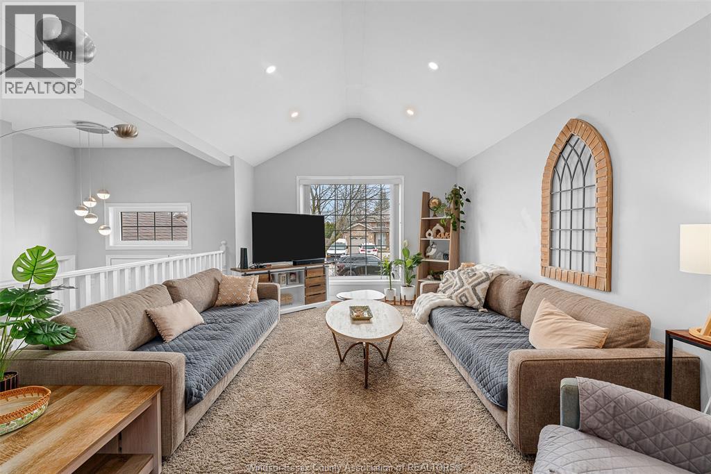 3888 ARISTOTLE CRESCENT, Windsor, Ontario, N9G2N9 — Photo 10