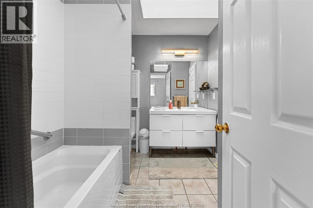 3888 ARISTOTLE CRESCENT, Windsor, Ontario, N9G2N9 — Photo 25