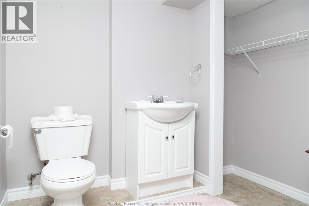 8 Sand Pebble CRESCENT, Kingsville, Ontario, N9Y4B3 — Photo 12