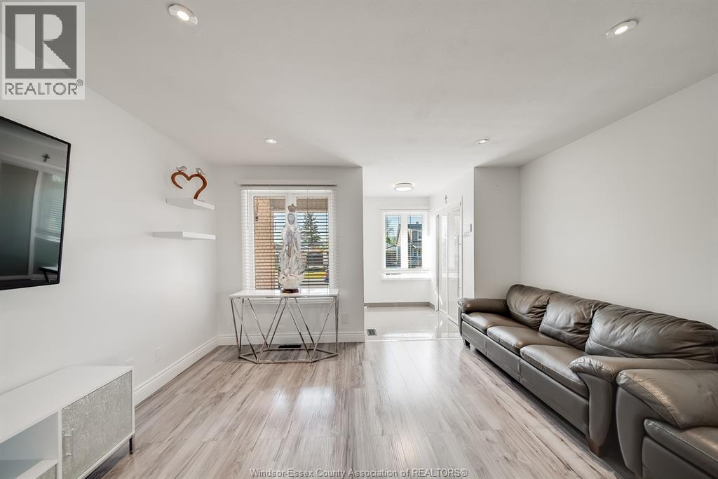 738 BENSETTE STREET, Windsor, Ontario, N8X2Z1 — Photo 11