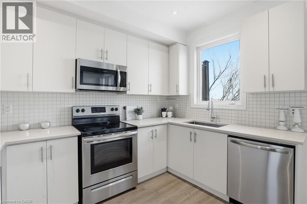 290 BARTON Street W Unit# 26, Hamilton, Ontario, L8R3P3 — Photo 11
