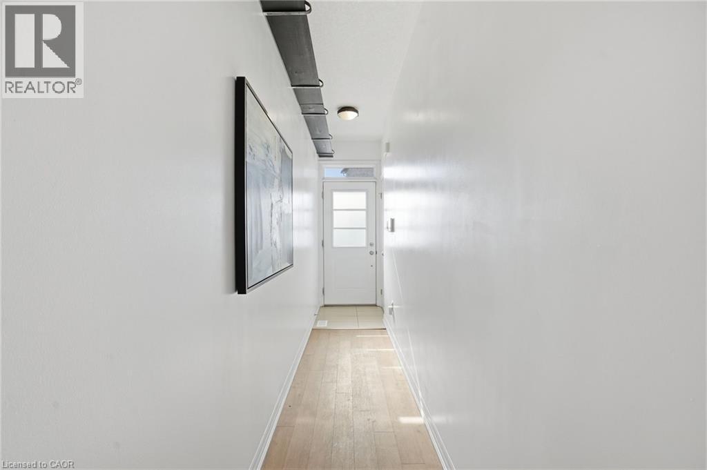 290 BARTON Street W Unit# 26, Hamilton, Ontario, L8R3P3 — Photo 3