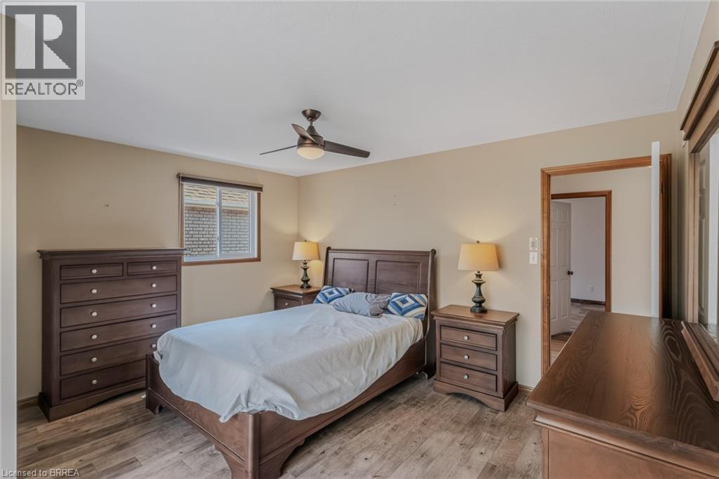 44 DONEGAL Drive, Brantford, Ontario, N3T6K8 — Photo 18