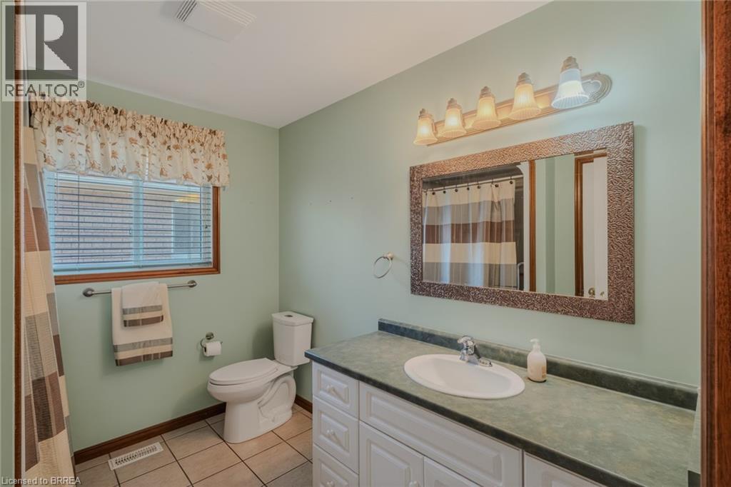 44 DONEGAL Drive, Brantford, Ontario, N3T6K8 — Photo 20