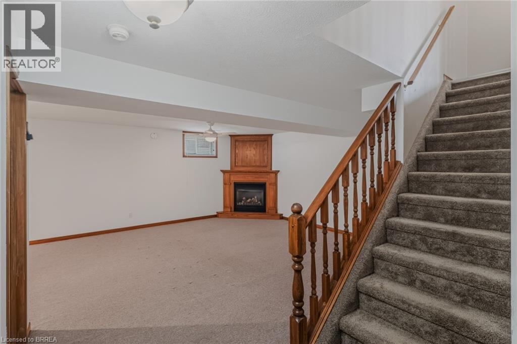 44 DONEGAL Drive, Brantford, Ontario, N3T6K8 — Photo 24