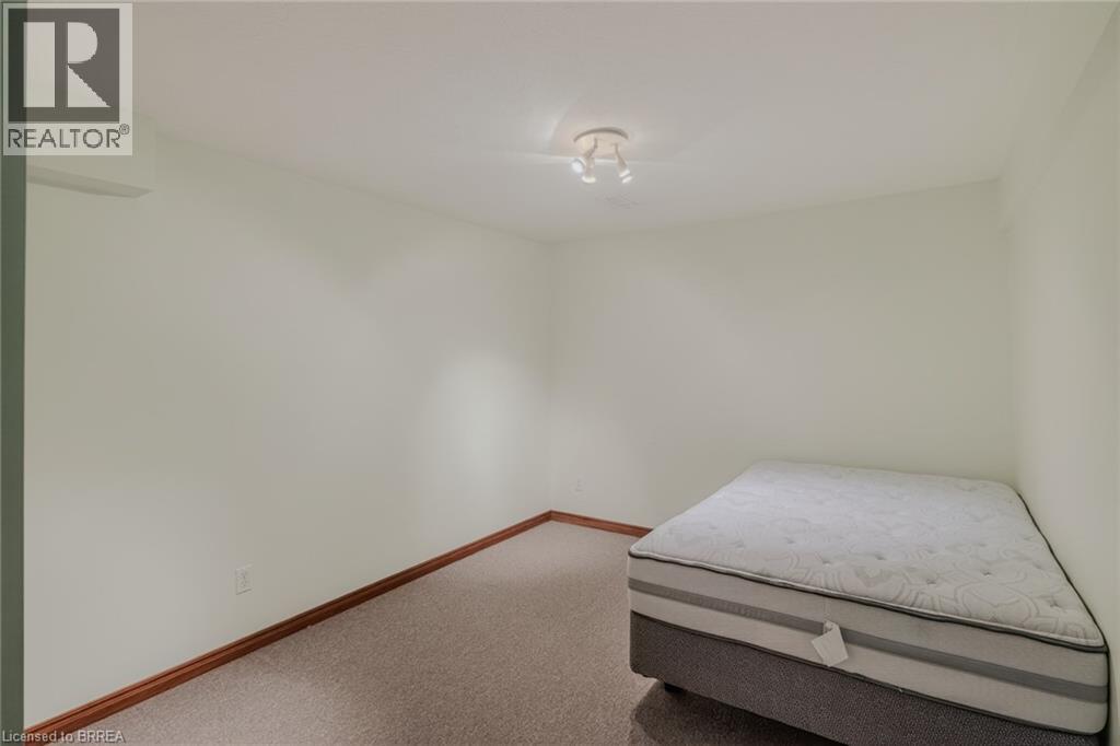44 DONEGAL Drive, Brantford, Ontario, N3T6K8 — Photo 29