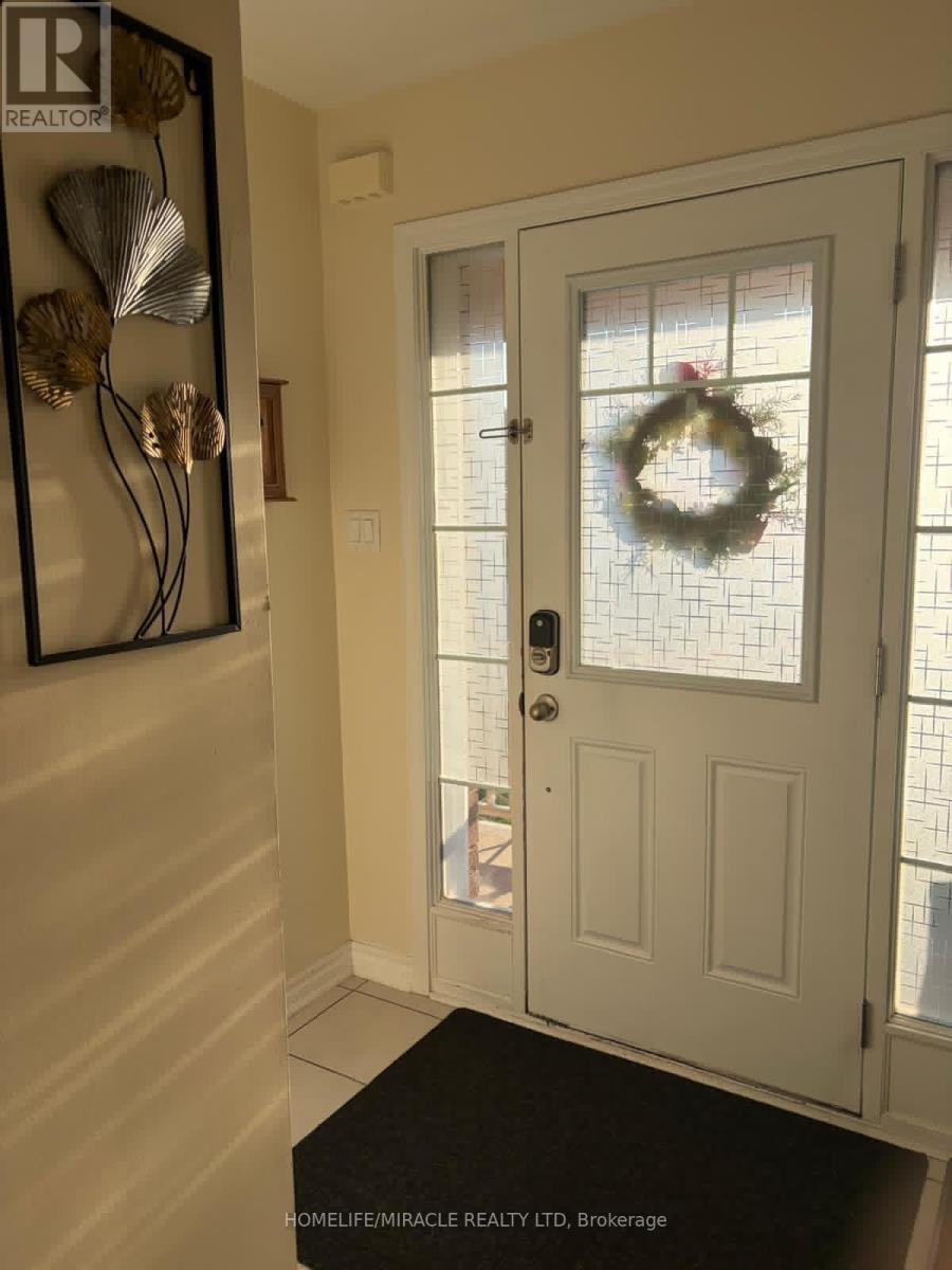 96 WATERMILL STREET, Kitchener, Ontario, N2P0H3 — Photo 2