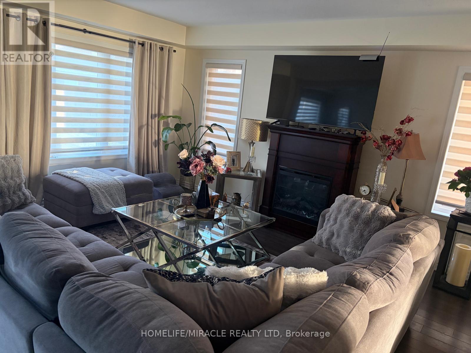 96 WATERMILL STREET, Kitchener, Ontario, N2P0H3 — Photo 4