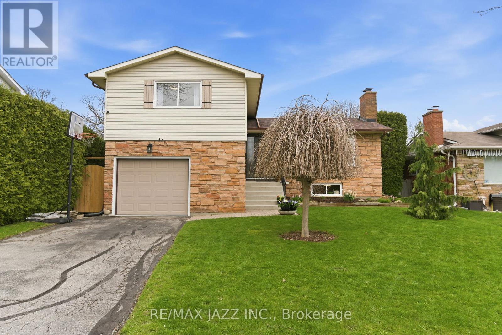 47 MARTINDALE STREET, Oshawa (Donevan), Ontario, L1H6W7 — Photo 3