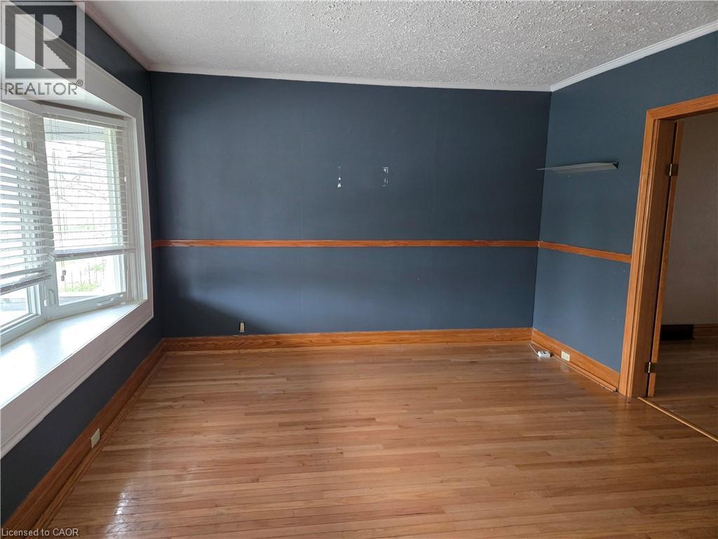 4 HAIG Street, St. Catharines, Ontario, L2R6K5 — Photo 4