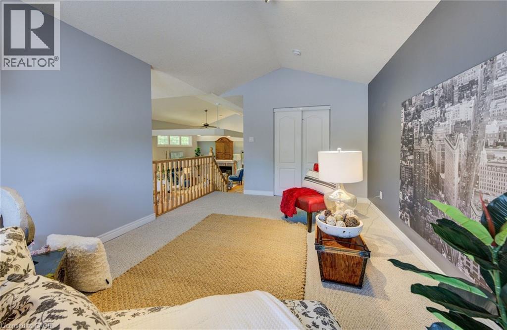 2 SMETANA Drive, Kitchener, Ontario, N2B3B8 — Photo 18